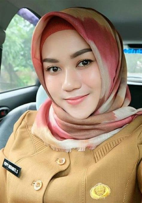 ngewe abg jilbab|Abg Jilbab Indonesia Porn Videos 